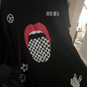 Lauren Moshi Black Graphic Top with Red Lips Design